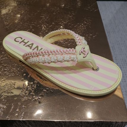 CC 25 Sandalo infradito intrecciato a righe rosa lime