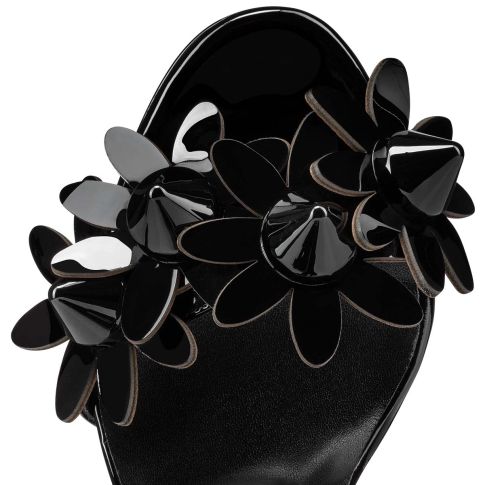 CL Daisy Spikes Alta Pumps 130mm Patent Calf Leather Black