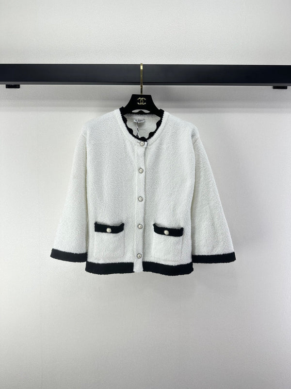 Chanel 2025 Gilet Col Rond Dentelle Noir Blanc Laine 325690