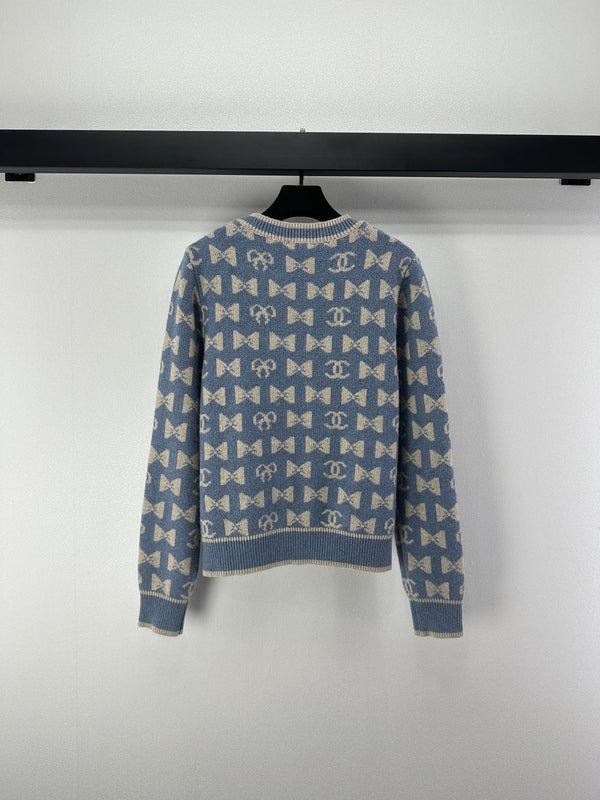 Chanel 2025 Pull en maille nœud double C Cachemire 329230
