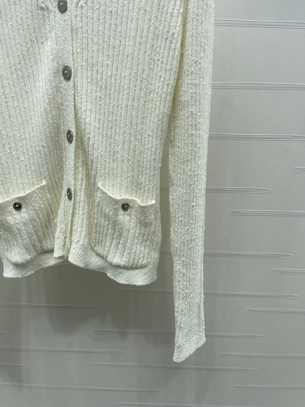 Cardigan en maille col V Chanel 2026 en viscose de laine blanche et noire