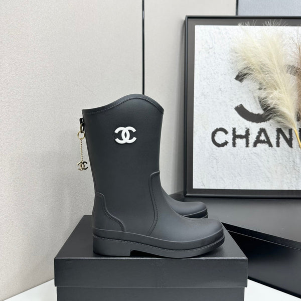 CC 26FW Double-C Logo Rain Boots Black Waterproof Rubber 193703