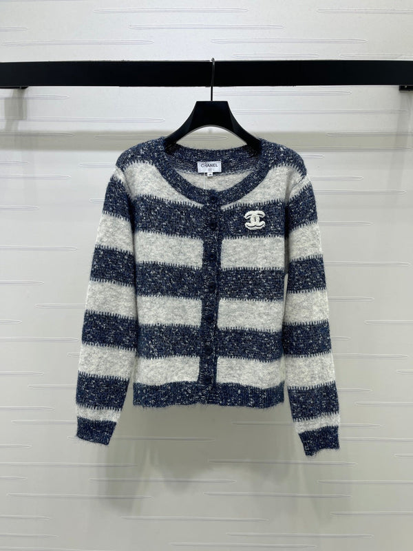 CC 26FW Striped Knit Cardigan CC Brooch Wool 274039