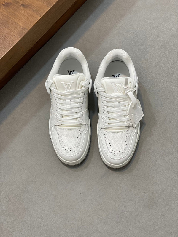 LV TRAINER  WHITE SNEAKER
