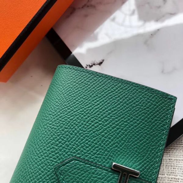 Portafoglio mini HM Bearn da 10 cm in pelle Epsom Vert Vertigo