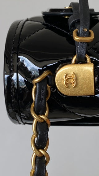 CC 2025 Medium Flap Bag Black Patent Calfskin