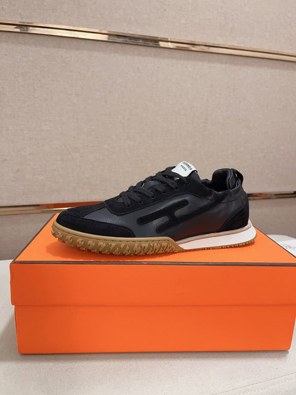 Sneaker Jet da uomo HM in pelle scamosciata di vacchetta 525136