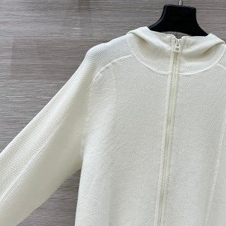 CD 25 Knitted Suit White Cotton