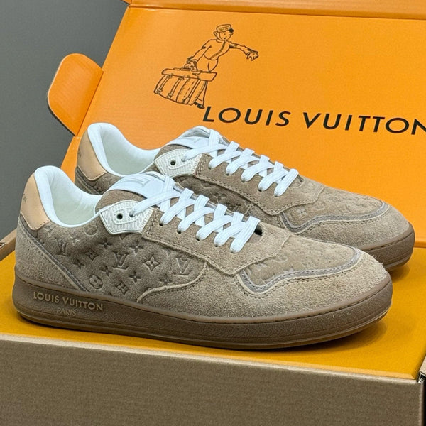 SNEAKER STADIUM IN CAMOSCIO CON MONOGRAMMA IN RILIEVO MARRONE CACHI