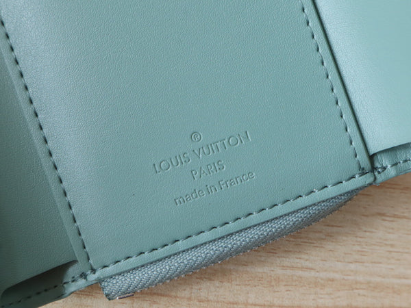 Portafoglio pilota LV Monogram in pelle di mucca Taurillon granata