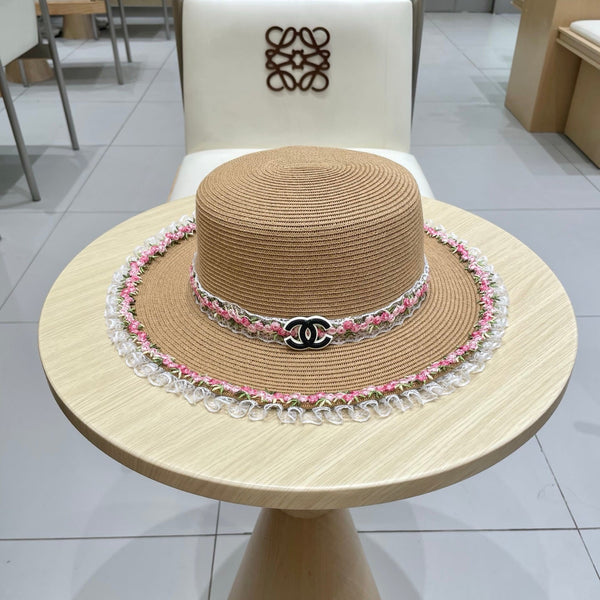 Chapeau de paille à calotte plate Chanel