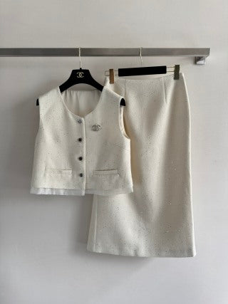 Ensemble jupe et gilet sans manches en tweed de laine mélangée blanc CC Vest & Line Skirt 352978