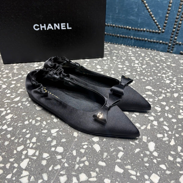 CC 25s Métiers d’art Ballet flats 10mm Black Silk Satin 423792