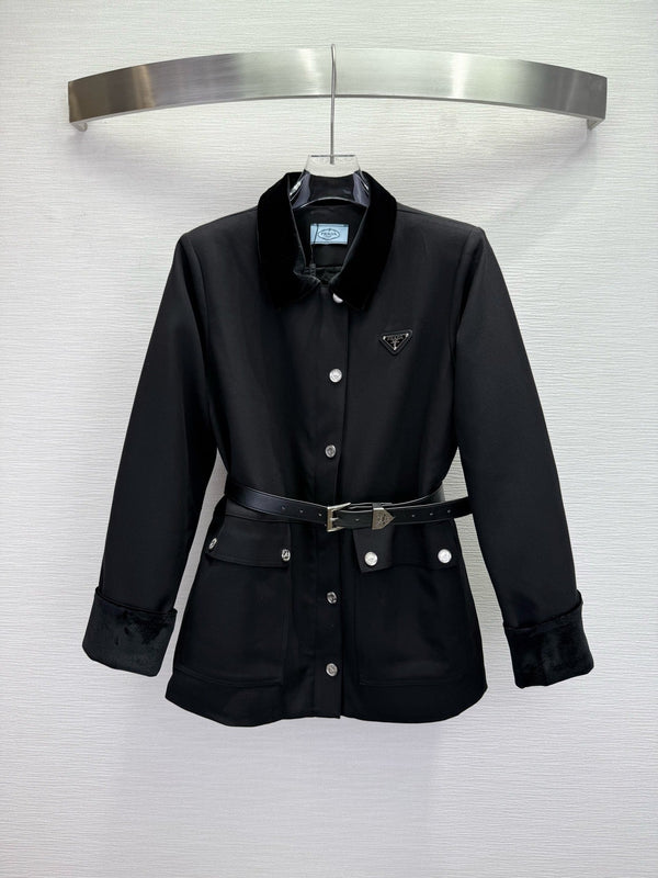 Veste Prada 2025 avec ceinture en coton et laine noirs et gris