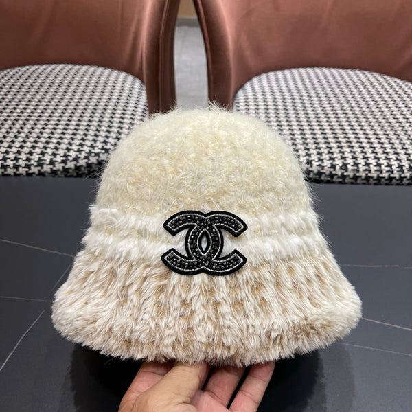 CC 26FW  Bucket Hat Multicolor Faux Fur 552011