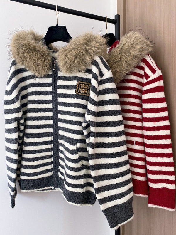 Miumiu 2025 Veste à Capuche en Fourrure et Laine Rayée