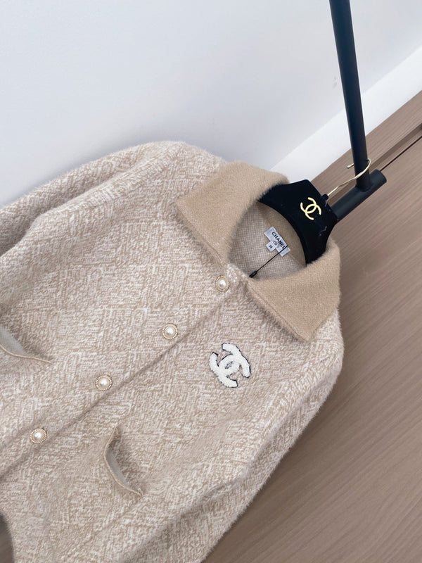 Chanel 2025 Cardigan bicolore Beige et gris Polyester Laine