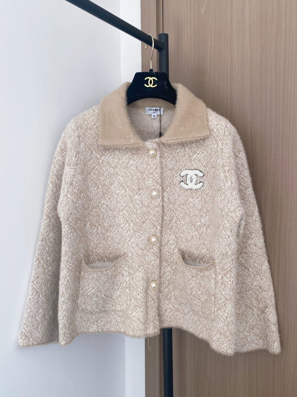 Chanel 2025 Cardigan bicolore Beige et gris Polyester Laine