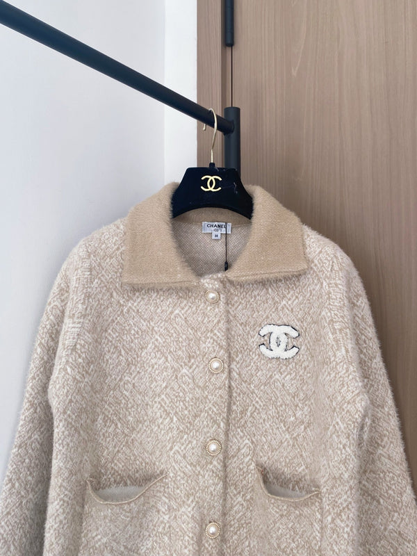 Chanel 2025 Cardigan bicolore Beige et gris Polyester Laine