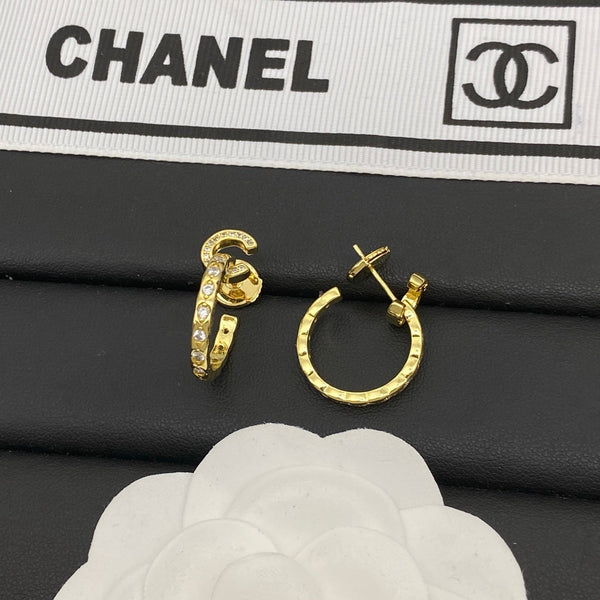 Boucles d'oreilles créoles Chanel Coco Crush CC