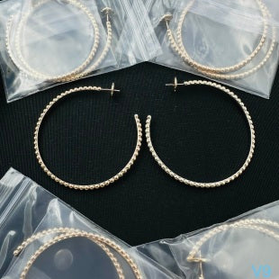 Van Cleef & Arpels Perlée Earing