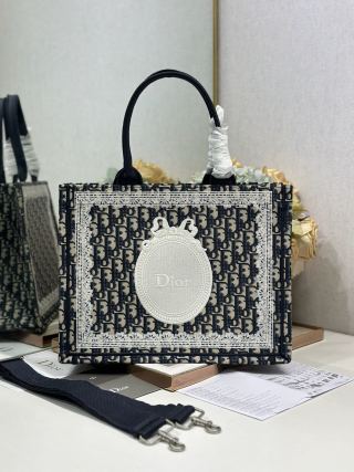 CD Book Tote with Black Oblique pattern and White Lace details in Canvas 288321