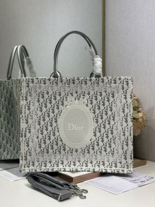 CD Book Tote with Gray Oblique pattern and White Lace details in Canvas 288335