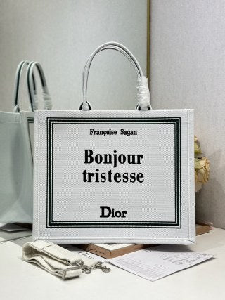 CD Book Tote Embroidered " Bonjour Tristesse" White in Canvas 288233