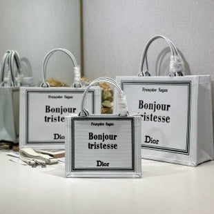 CD Book Tote Embroidered " Bonjour Tristesse" White in Canvas 288233