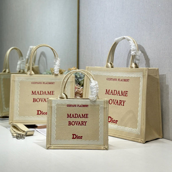 CD Book Tote Embroidered " Madame Bovary" Beige in Canvas 288262