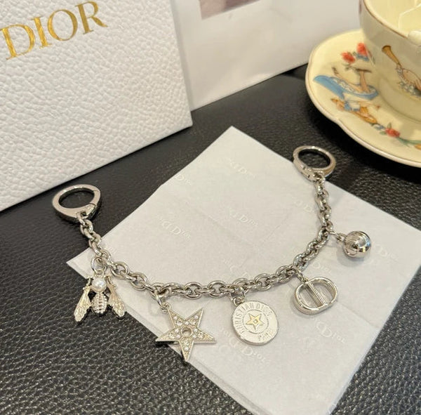 CD Clover-shaped Charm 353623