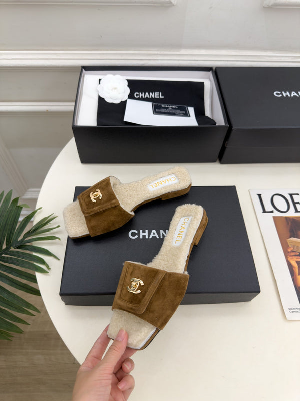 CC Shearling CC-Logo Flat Slide Suede Leather 164890