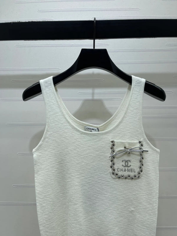 Chanel 2026 Gilet à poches en strass blanc Tencel Laine 257259