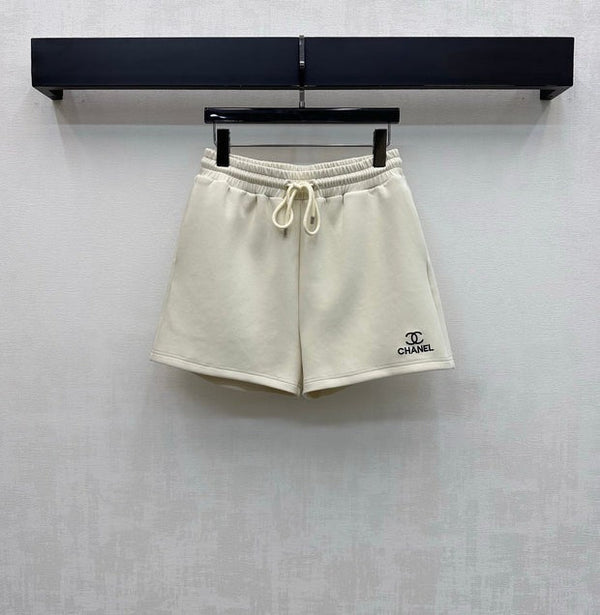 Chanel 2026 Vest And Shorts Set Cream Polyester 314910