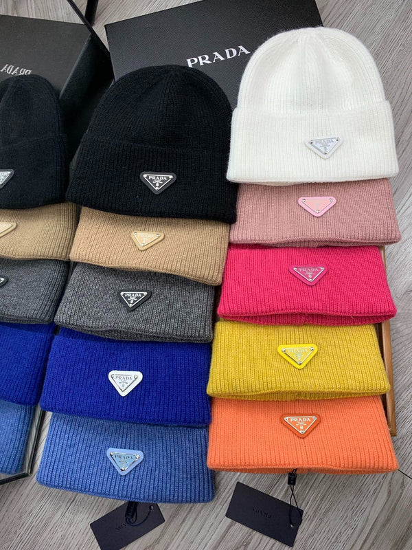 BONNET EN LAINE ROSE VIF BEANIIE 335037