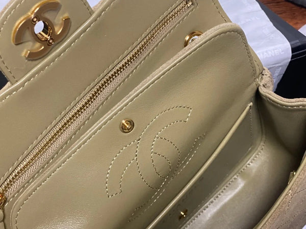 CC 2026 Flap Bag 20cm Suede Leather