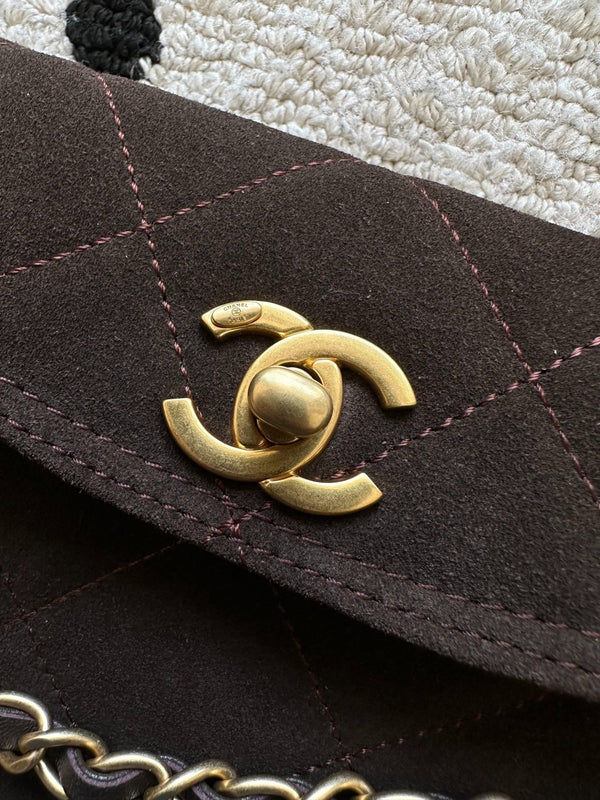 CC 2026 Shoulder Bag 25cm Brown Suede
