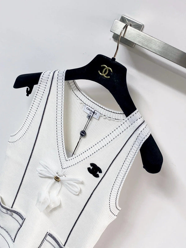 Gilet col en V nœud Chanel 2026 Laine blanche 212271