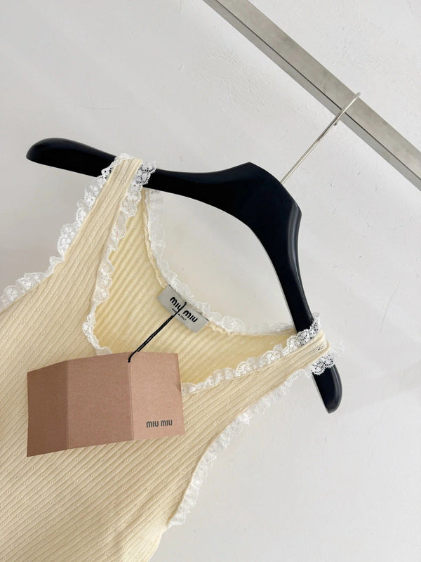 Miumiu 2026 Top à manches courtes en maille bordée de dentelle Tencel Laine 179450