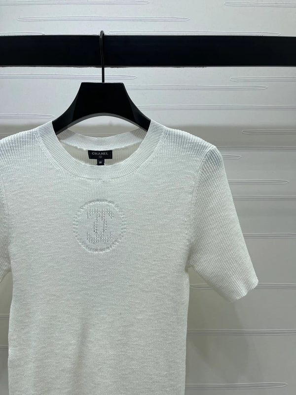 Chanel 2026 T-Shirt à manches courtes en cachemire et maille ras du cou Double C 363394