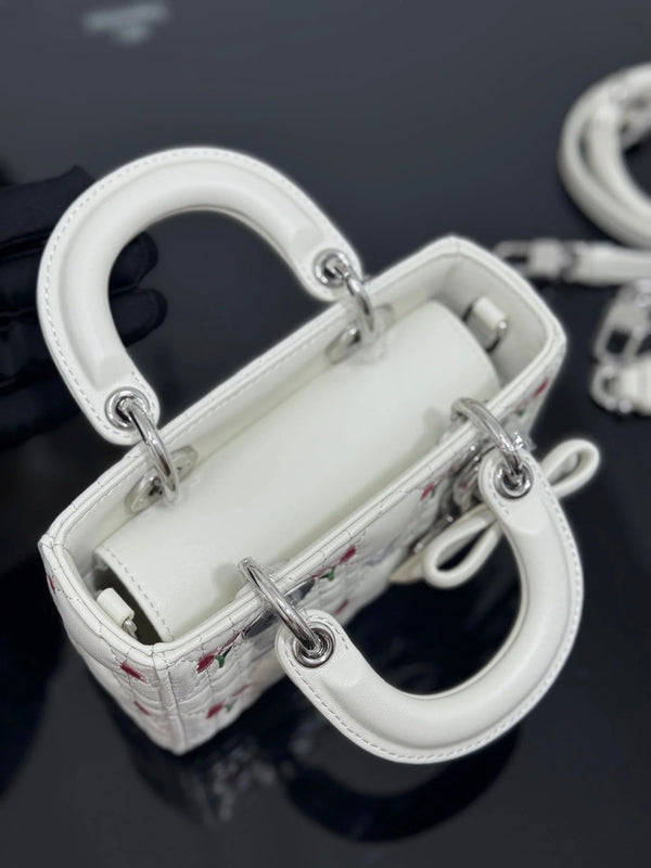 CD 2026 Lady D-Joy Micro 16cm White Lambskin 158851