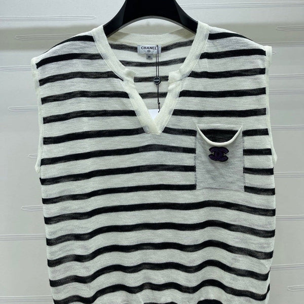 CC 2026 Color-blocked Striped V-neck Vest Black Cream Cotton 380675