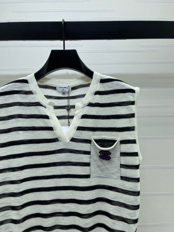 CC 2026 Color-blocked Striped V-neck Vest Black Cream Cotton 380675