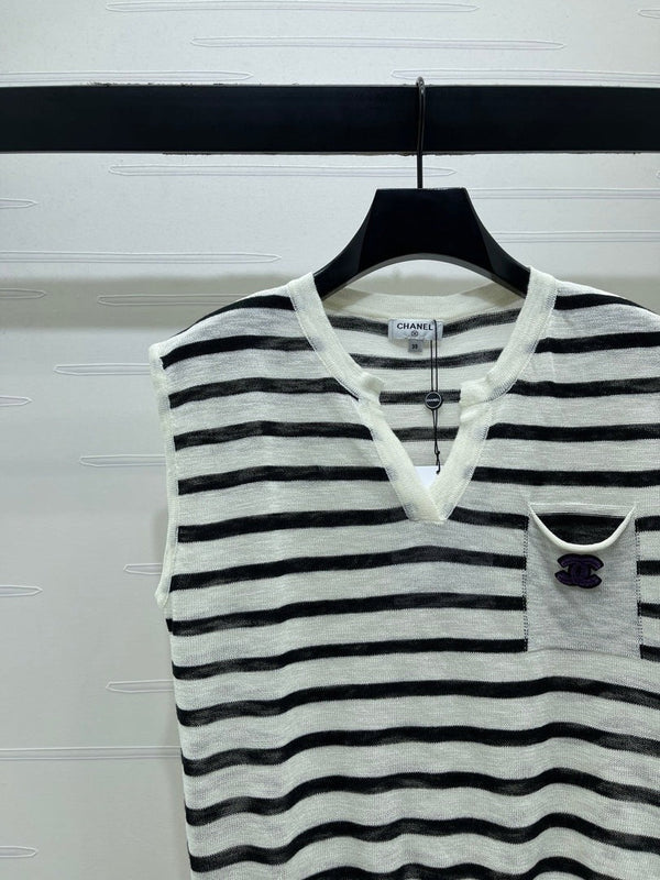 CC 2026 Color-blocked Striped V-neck Vest Black Cream Cotton 380675