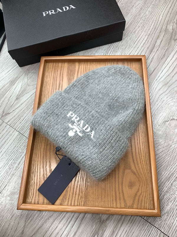 BONNET EN LAINE GRIS DAUPHIN 108750