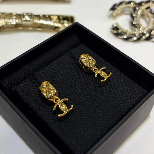 Chanel 2026 Gold Diamond Pattern Small Square Double C Pendant Earrings