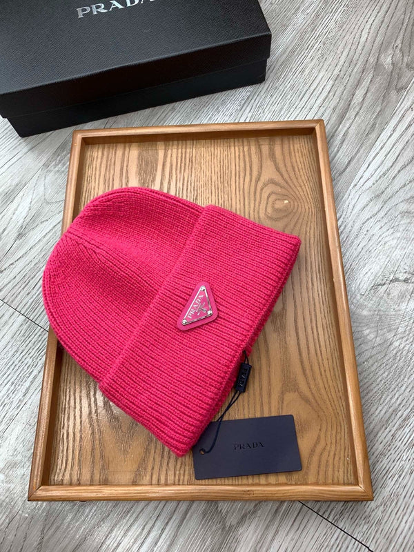 BONNET EN LAINE ROSE VIF BEANIIE 335037