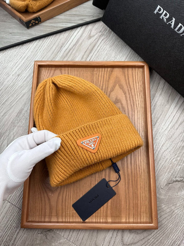 BONNET EN LAINE MOUTARDE 332397