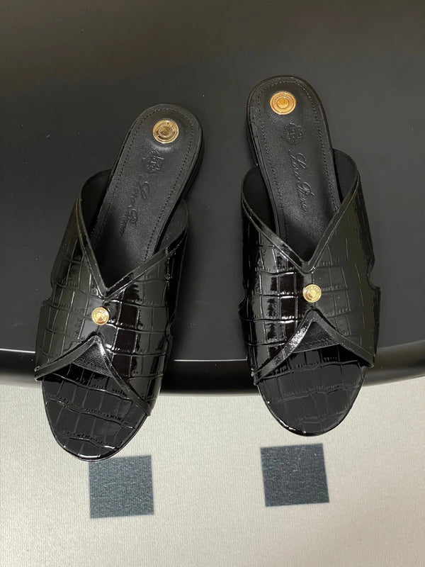 MULES PLATES EN CUIR DE VEAU NOIR GRAIN SERPENT