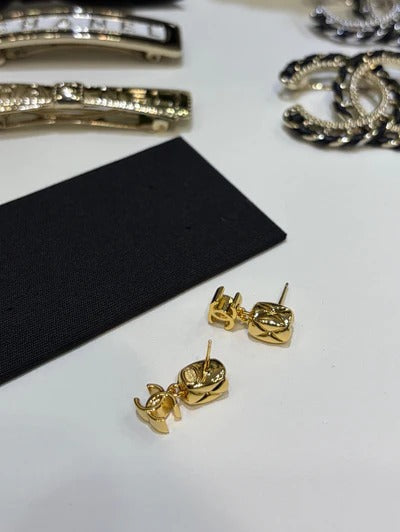 Chanel 2026 Gold Diamond Pattern Small Square Double C Pendant Earrings